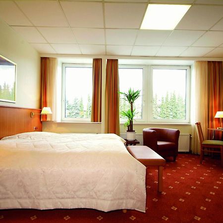 Traveller Hotel Любек Экстерьер фото